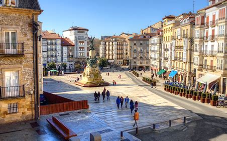 solteros vitoria|Hombres Vitoria, descubre hombres solteros